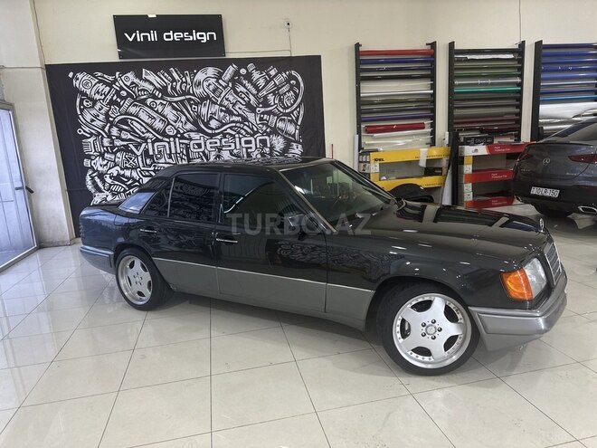 Mercedes E 220 1995, 430,000 km - 2.2 l - Bakı