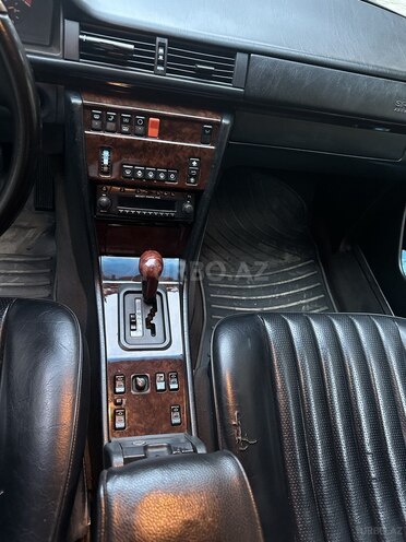 Mercedes E 220 1995, 430,000 km - 2.2 l - Bakı