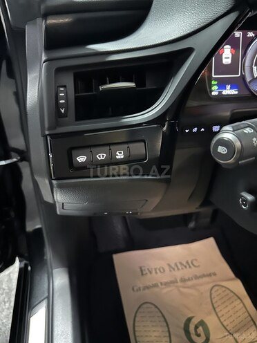 Lexus ES 300h 2023, 43,500 km - 2.5 l - Bakı