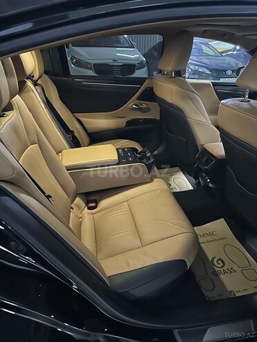 Lexus ES 300h 2023, 43,500 km - 2.5 l - Bakı