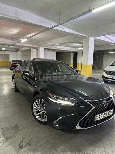 Lexus ES 300h 2023, 43,500 km - 2.5 l - Bakı