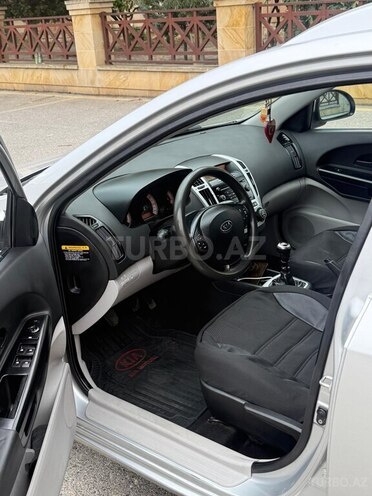 Kia  2008, 320,000 km - 1.6 l - Bakı
