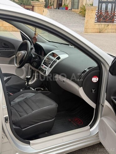 Kia  2008, 320,000 km - 1.6 l - Bakı