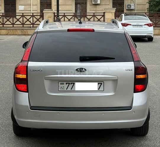 Kia  2008, 320,000 km - 1.6 l - Bakı