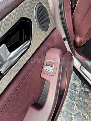 Hongqi  2022, 27,000 km - 3.0 l - Bakı