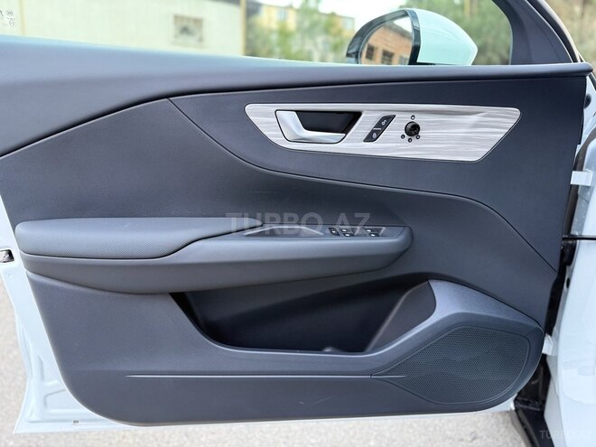 Hongqi  2025, 0 km - 0.0 л - Bakı