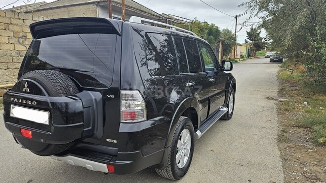 Mitsubishi Pajero 2008, 192,000 km - 3.0 л - Bakı