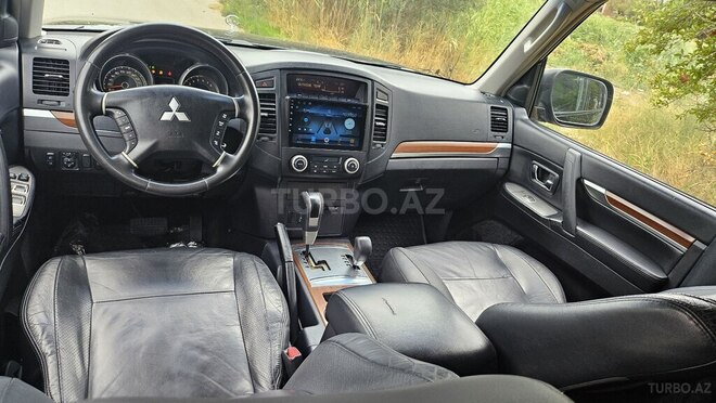 Mitsubishi Pajero 2008, 192,000 km - 3.0 л - Bakı