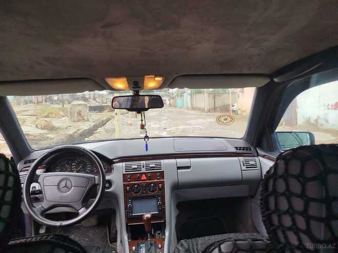 Mercedes E 230 1995, 399,085 km - 2.3 l - Bakı