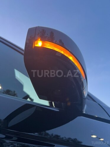 Land Rover Discovery Sport-12
