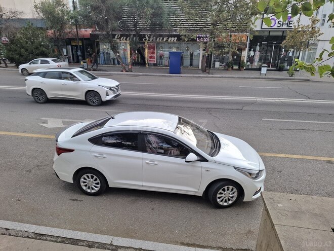 Hyundai Accent 2019, 176,000 km - 1.6 л - Bakı