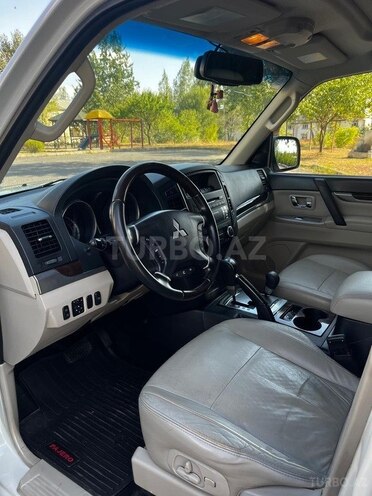 Mitsubishi Pajero 2010, 169,000 km - 3.5 л - Qəbələ