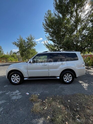 Mitsubishi Pajero 2010, 169,000 km - 3.5 л - Qəbələ