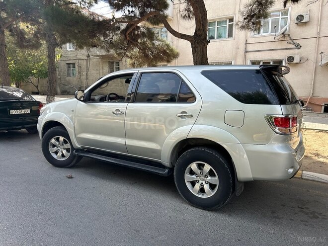 Toyota Fortuner 2008, 327,000 km - 2.7 л - Bakı