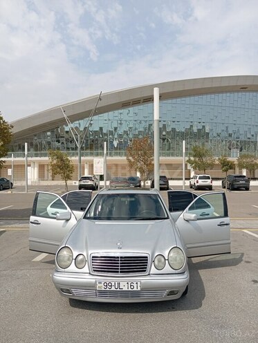 Mercedes E 200 1999, 280,000 km - 2.0 l - Bakı