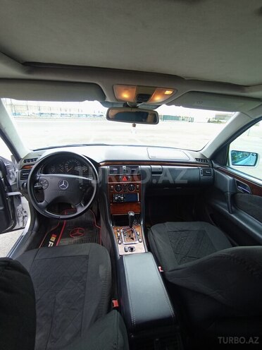 Mercedes E 200 1999, 280,000 km - 2.0 l - Bakı