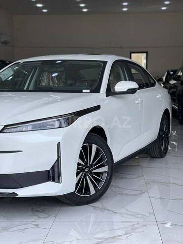 Changan Qiyuan A05-4