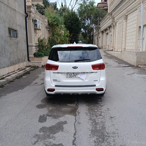 Kia Carnival 2019, 136,000 km - 2.2 l - Bakı