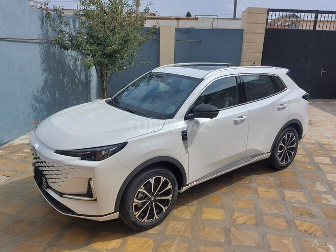 Changan CS 55 Plus 2025, 0 km - 1.5 л - Bakı