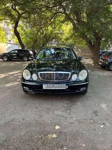 Mercedes E 320 2002, 285,000 km - 3.2 l - Bakı