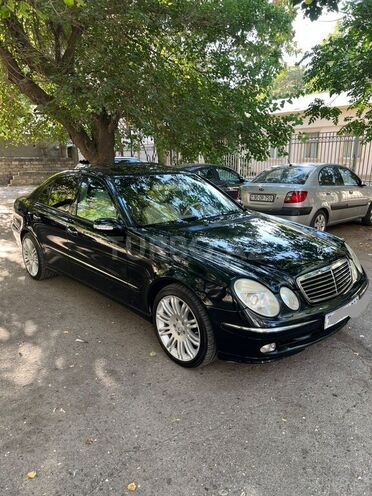 Mercedes E 320 2002, 285,000 km - 3.2 l - Bakı