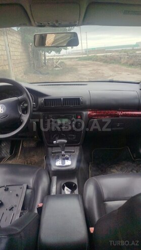 Volkswagen Passat 2002, 285,000 km - 1.8 l - Bakı