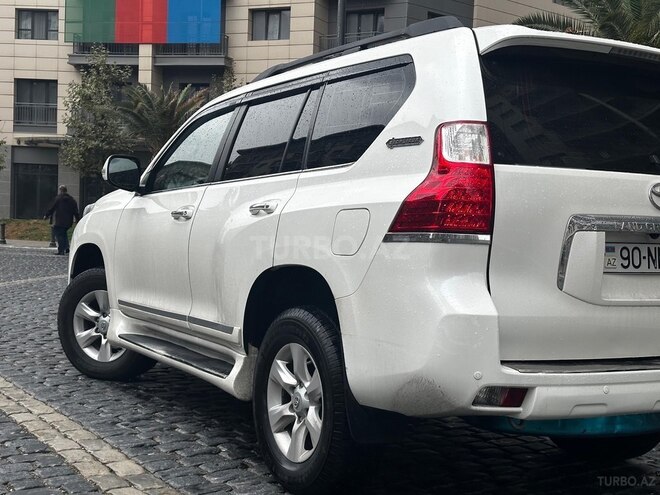 Toyota Land Cruiser Prado 2011, 270,000 km - 2.7 l - Bakı