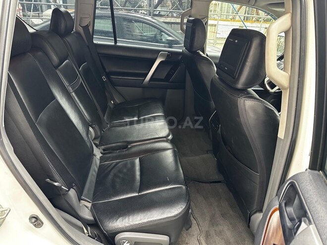 Toyota Land Cruiser Prado 2011, 270,000 km - 2.7 l - Bakı