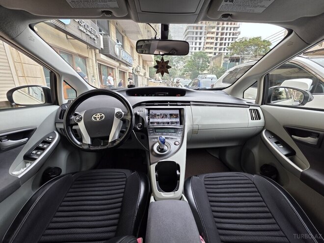 Toyota Prius 2010, 527,865 km - 1.8 л - Bakı