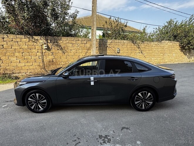 Changan Qiyuan A05 2025, 2,800 km - 1.5 л - Bakı