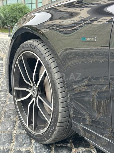 Mercedes E 300 e 4MATIC 2021, 57,000 km - 2.0 l - Bakı