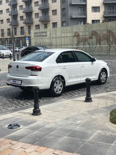 Volkswagen Polo-5
