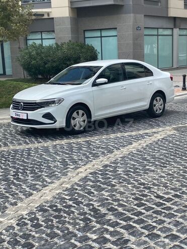 Volkswagen Polo-3
