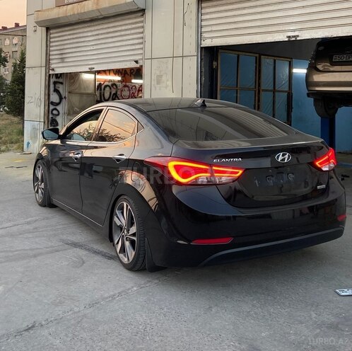 Hyundai Elantra 2015, 143,000 km - 1.8 л - Bakı