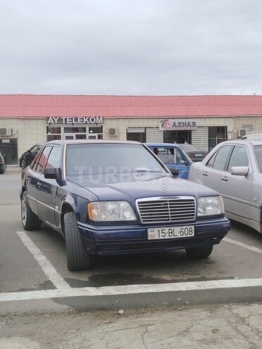 Mercedes E 200 1995, 352,741 km - 2.0 l - Füzuli
