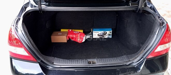 Nissan Tiida 2008, 296,000 km - 1.6 l - Quba