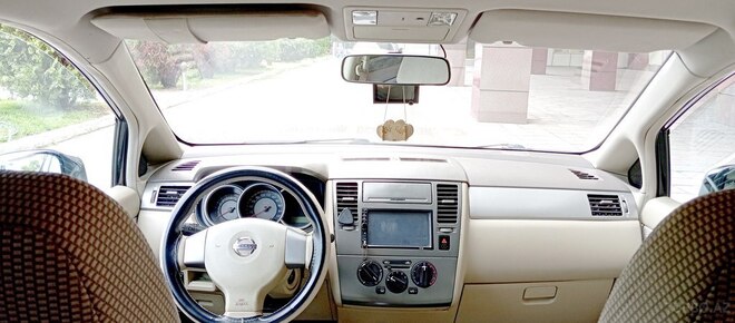 Nissan Tiida 2008, 296,000 km - 1.6 l - Quba