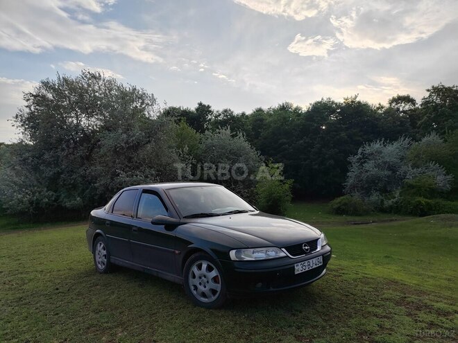 Opel Vectra 1999, 399,000 km - 1.6 l - Qazax
