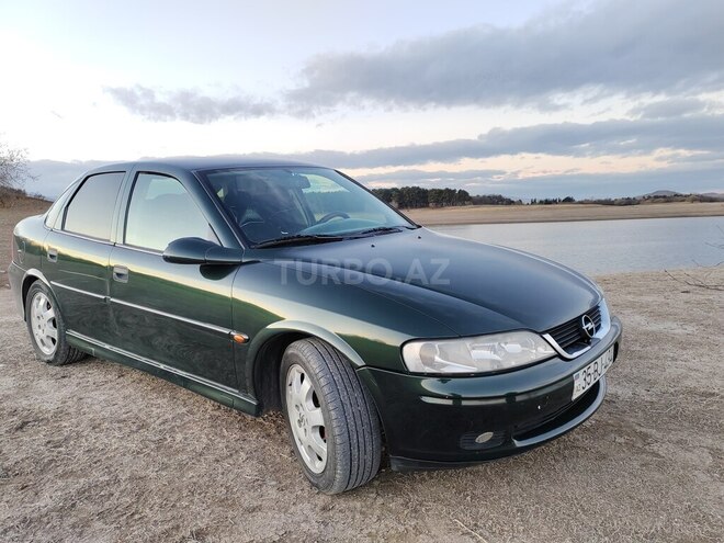 Opel Vectra 1999, 399,000 km - 1.6 l - Qazax