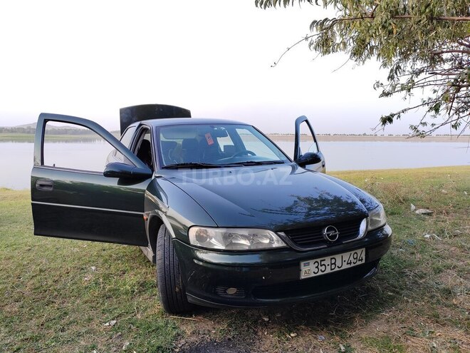 Opel Vectra 1999, 399,000 km - 1.6 l - Qazax