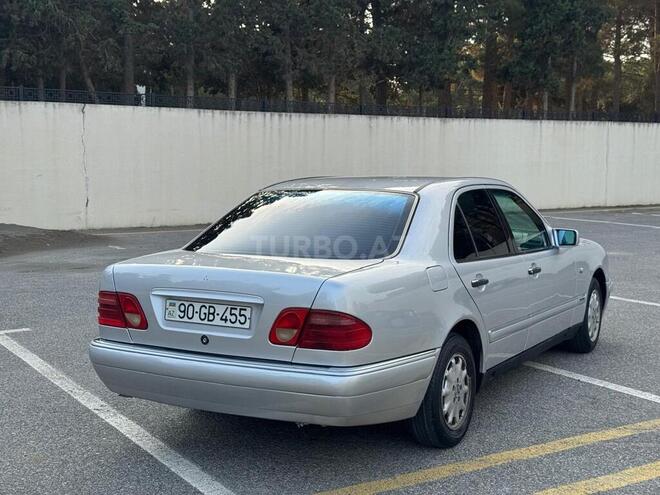 Mercedes E 230 1996, 323,000 km - 2.3 l - Sumqayıt
