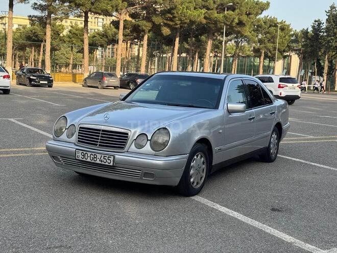 Mercedes E 230 1996, 323,000 km - 2.3 l - Sumqayıt