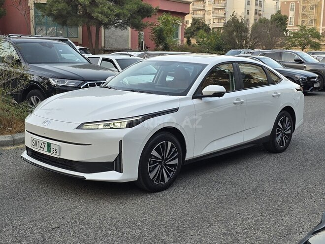 Changan Qiyuan A05 2024, 0 km - 1.5 л - Bakı