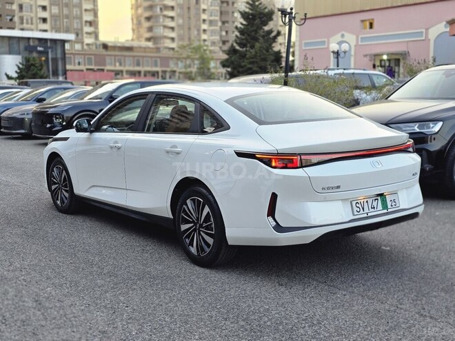 Changan Qiyuan A05 2024, 0 km - 1.5 л - Bakı
