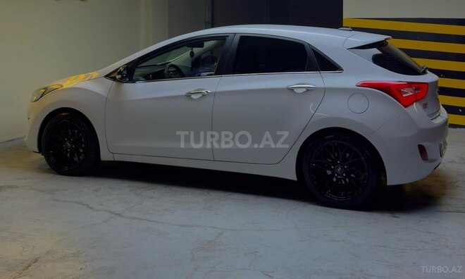 Hyundai i30 2015, 217,000 km - 1.6 l - Bakı