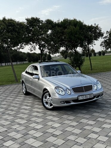 Mercedes E 350 2004, 227,000 km - 3.5 l - Bakı