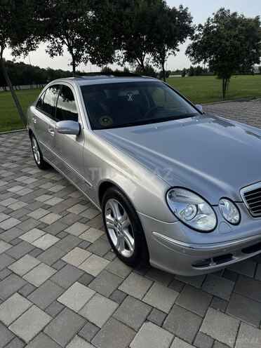 Mercedes E 350 2004, 227,000 km - 3.5 l - Bakı