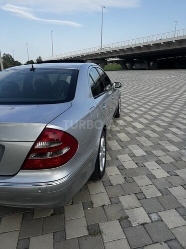 Mercedes E 350 2004, 227,000 km - 3.5 l - Bakı