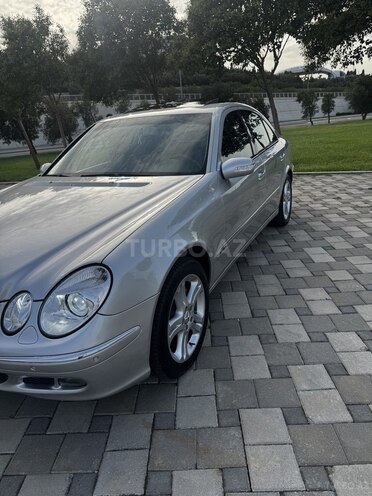 Mercedes E 350 2004, 227,000 km - 3.5 l - Bakı