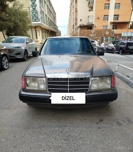 Mercedes  1991, 256,540 km - 2.0 л - Bakı